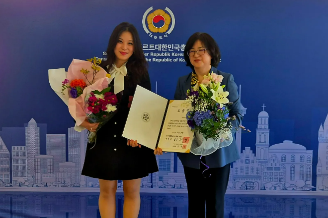 총영사, 민주평화통일자문회의 의장표창 전수(2.27.)