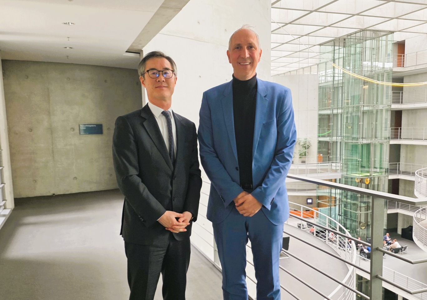 크리스토프 슈미트(Christoph Schmid) 연방의회 국방위 소속 의원(사민당) 면담